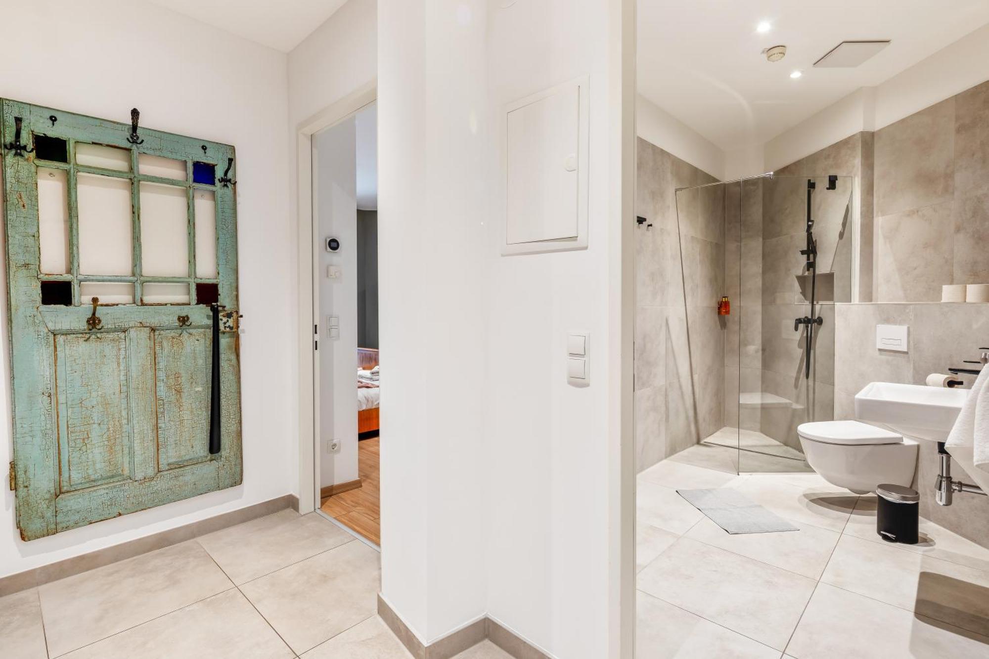 Stylish Flower Power Studio - Close To City Center & Public Transport - Ac & Wifi Vienna Exterior photo